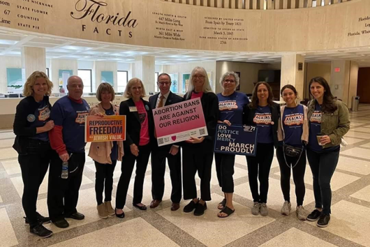 Photo of a group of RAC leaders and state volunteers