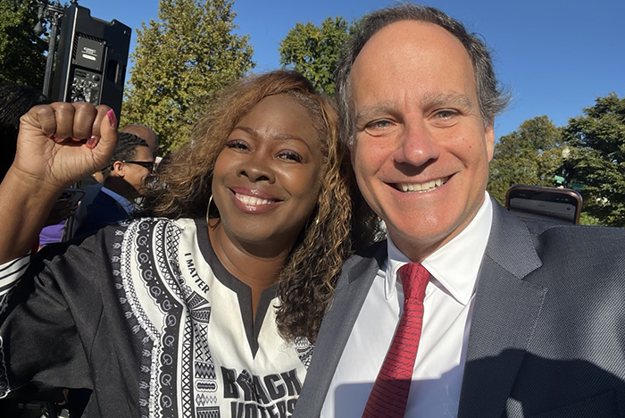 Photo of Rabbi Jonah Pesner at a voting rights rally outside the US Suprmeme Court in October 2025
