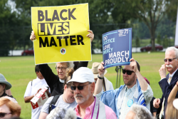 Sign that says "Black Lives Matter"